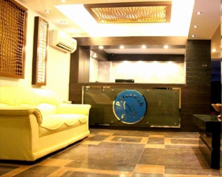 Hotel Pawan Plaza Near Sir Ganga Ram Hospital Delhi  Eksteriør billede