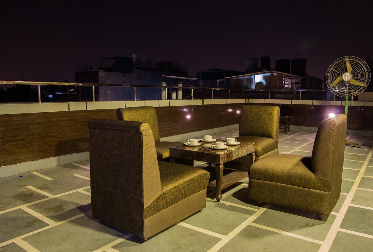 Hotel Pawan Plaza Near Sir Ganga Ram Hospital Delhi  Eksteriør billede