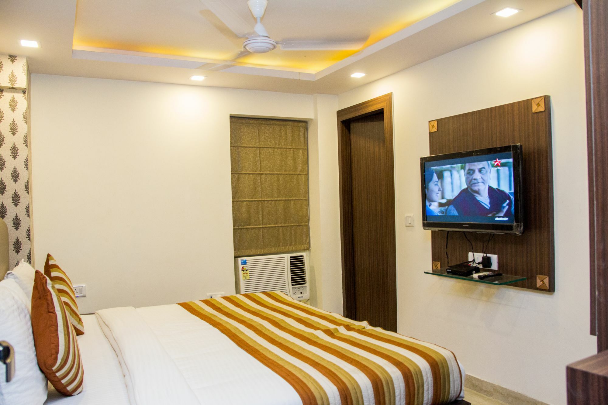 Hotel Pawan Plaza Near Sir Ganga Ram Hospital Delhi  Eksteriør billede