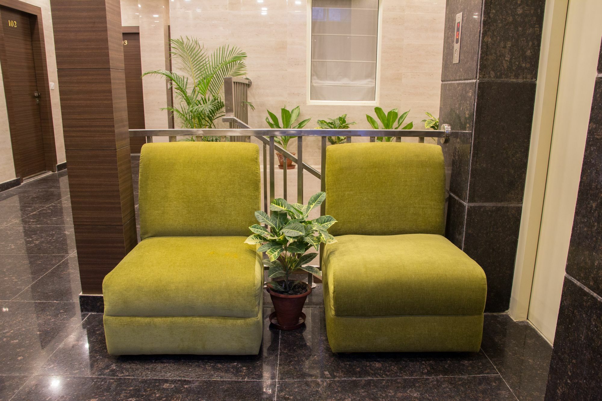 Hotel Pawan Plaza Near Sir Ganga Ram Hospital Delhi  Eksteriør billede